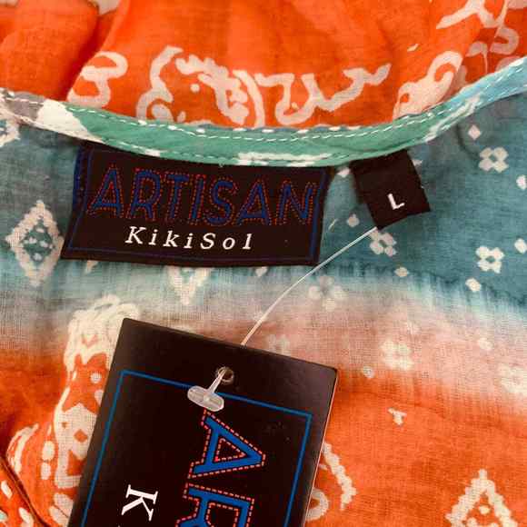 V-Neck Zipper Front Batik Print Tie Died Striped Colorful Tie Hem Top Si… - Picture 7 of 8